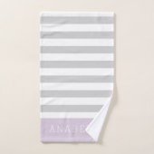 Lila en Grijze Strepen Monogram | Bewerkbare kleur Bad Handdoek (Handdoek)