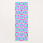 Lila en turquoise donuts met vulling op roze yogamat (Achterkant)