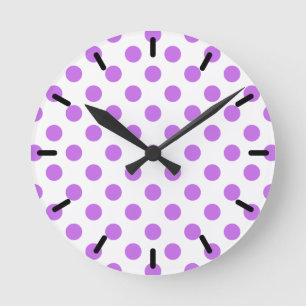Lila en witte poka dots ronde klok