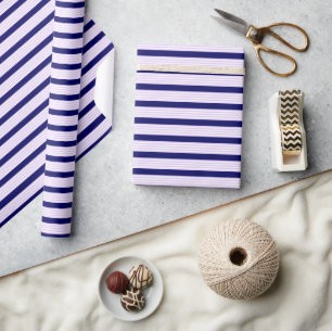 Lila en witte strepen met blauw van de marine cadeaupapier