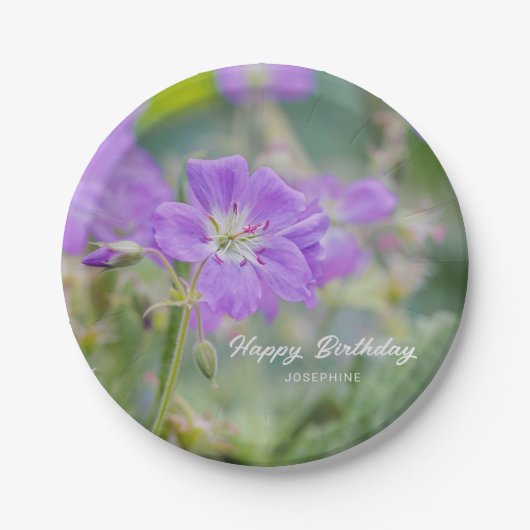 Lila Geranium Wildflower Foto Happy Birthday Papieren Bordje (Voorkant)