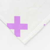 Lila kruisstiften op wit fleece deken (Hoek)