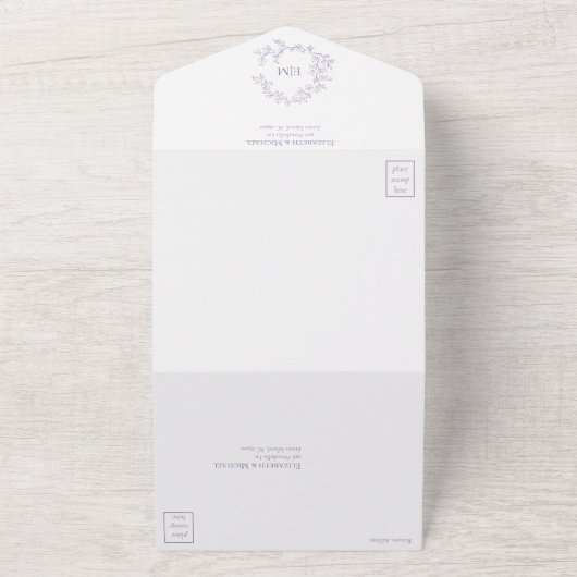 Lila lavender Leafy Crest Monogram Weddenschap All In One Uitnodiging (Buitenkant)