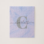 Lila Lavender Marble Elegant Monogram Naam Legpuzzel<br><div class="desc">Geniet van een ontspannende activiteit met deze gepersonaliseerde monogram puzzel, met een zachte pastel waterverf achtergrond in de kleuren blauw en paarse. Deze charmante puzzel is op maat gemaakt met jouw naam en initiaal, waardoor het een uniek geschenk is voor vrienden, familie of jezelf. Perfect voor puzzelliefhebbers en iedereen die...</div>