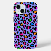 Lila Leopard iPhone 15 Hoesje (Achterkant)