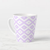 Lila paars- en witdiamantpatroon latte mok (Linkerhoek)