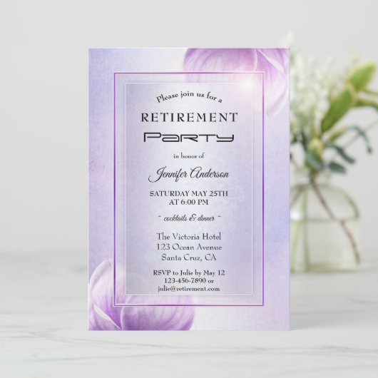 Lila Paarse Bloemen Uitnodiging van het Pensioenfe (Staand voorkant)