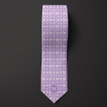 Lila Paarse Floral geïnspireerd Monogram Stropdas<br><div class="desc">Deze Lila, Paarse, door bloemen geïnspireerde monogram Stropdas barst van de elegantie en is een statement piece dat ontworpen is om indruk te maken. Het is zorgvuldig vervaardigd met batiktechnieken, waardoor een aantrekkelijk floraal botanisch thema wordt gecreëerd dat de algehele esthetische aantrekkingskracht verhoogt. Dit stropdas is niet alleen een accessoire;...</div>