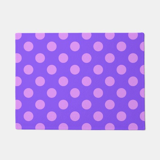 Lila polka-punten op de rand van de periwinkle deurmat (Voorkant)