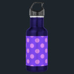 Lila polka-punten op de rand van de periwinkle waterfles<br><div class="desc">Lila polka-punten op de rand van de periwinkle</div>