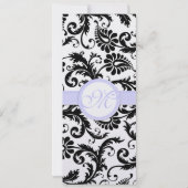 Lila trim Black Damask Swirls Wedding Invitation Kaart (Achterkant)