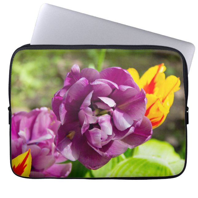 Lila tulpen op een zonnige dag laptop sleeve (Voorkant)