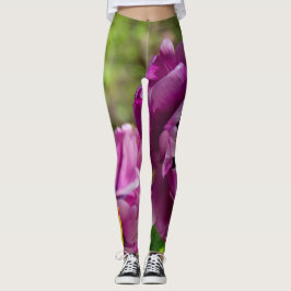 Lila tulpen op een zonnige dag leggings