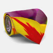 Lila tulpen op een zonnige dag stropdas (Opgerold)