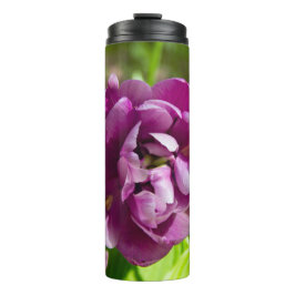 Lila tulpen op een zonnige dag    thermosbeker