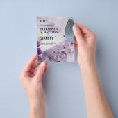 Lila vlinder met de laagste begroting flyer (Hand)