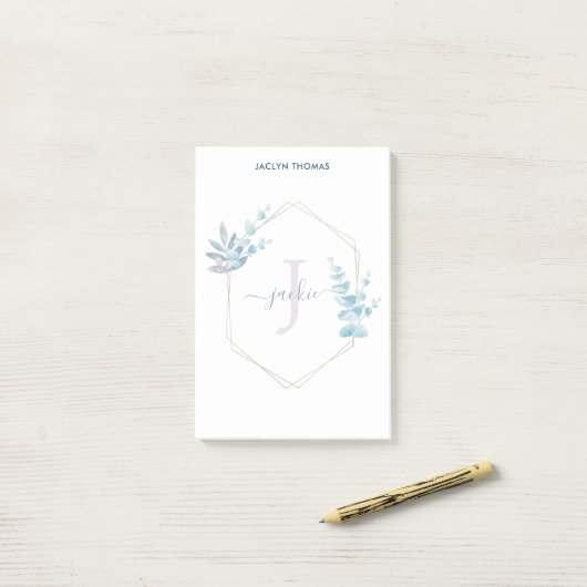 Lila Waterverf Eucalyptus-omhulde monogram Post-it® Notes (Op bureau)