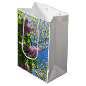 Lilacs and Cherry Blossom - Martha's Vineyard Medium Cadeauzakje (Voorkant Gekanteld)