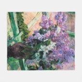 Lilacs in een raam, Mary Cassatt Fleece Deken (Voorkant (Horizontaal))