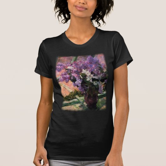 Lilacs in een raam van Mary Cassatt T-shirt (Voorkant)