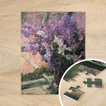 Lilacs in een venster | Mary Cassatt Legpuzzel<br><div class="desc">Lilacs in a Window (1880) van de Amerikaanse impressionist Mary Cassatt. Origineel kunstwerk is een oliesschilderij op canvas dat een stilstaand leven met een vaas van lila bloemen toont. Gebruik de ontwerphulpmiddelen om douanetekst toe te voegen of het afbeelding te personaliseren.</div>