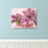 Lilacs in een Victoriaans Pet doos Canvas Afdruk (Insitu (Houten vloer))