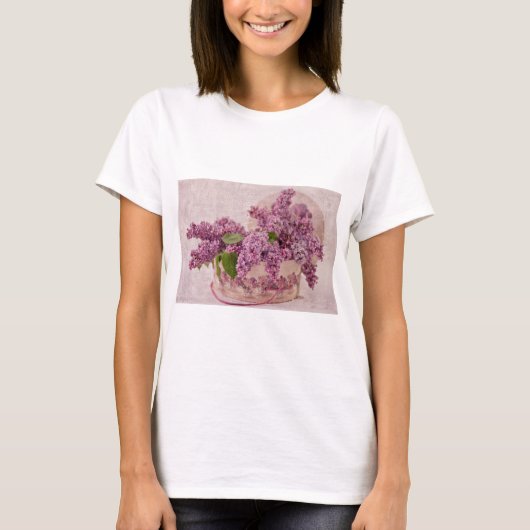 Lilacs in een Victoriaans Pet doos T-shirt (Voorkant)