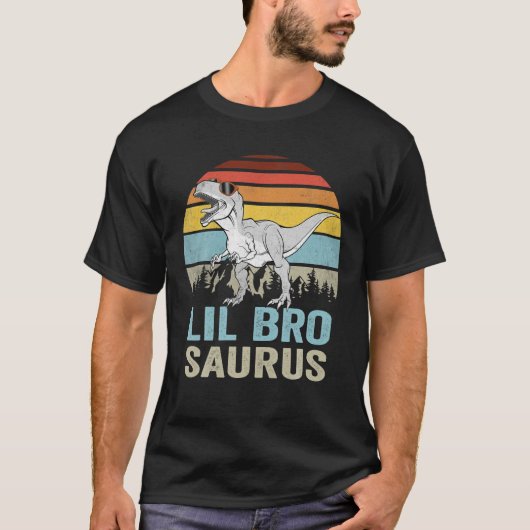 Lilbrosaurus T Rex Dinosaur Lil Bro Saurus T-shirt (Voorkant)