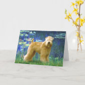 Lilies 5 - Wheaten Terrier (standaard) Kaart (Gele Bloem)