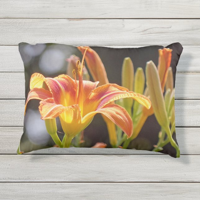 Lilies in de zon buitenkussen (Achterkant)