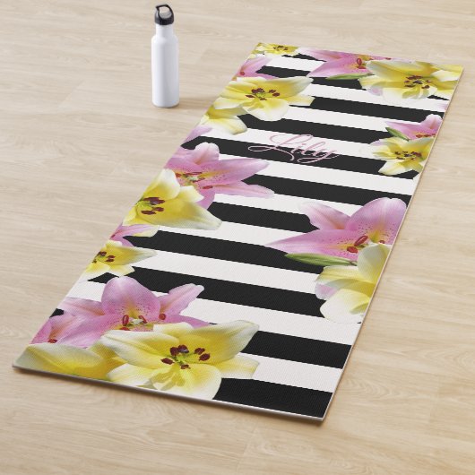 Lilies Striped Pattern voegt naam of Initialen Flo Yogamat (In situ)