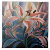 Lily bloeit tussen kleurrijke bladeren bij zonsond tegeltje (Voorkant)