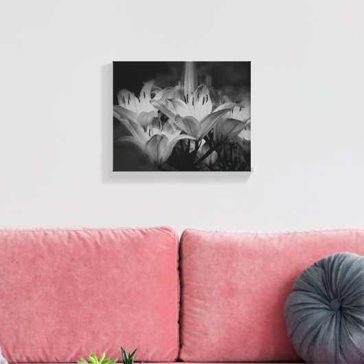 Lily bloemen in zwart-wit canvas afdruk (Insitu (Woonkamer))