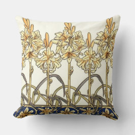 Lily Border door Alphonse Mucha Kussen