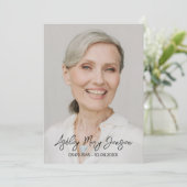 Lily Celebration of Life Photo Funeral Kaart (Staand voorkant)