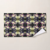 Lily Flowers Zwart-wit Gedeeltelijk Abstract Bad Handdoek (Handdoek)