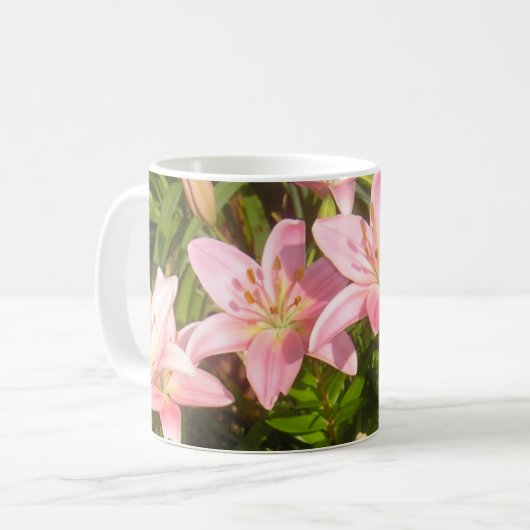 Lily Mok (Voorkant links)