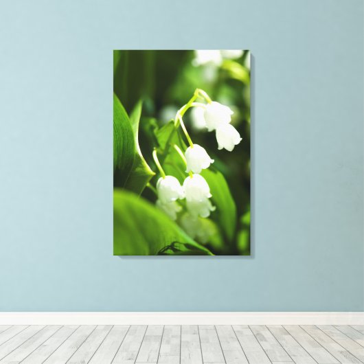 Lily van de vallebloem canvas afdruk (Insitu (Houten vloer))