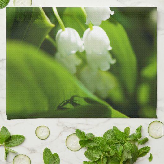 Lily van de vallebloem theedoek (Gevouwen)