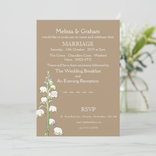 Lily van de Valley Rustic Wedding Invitation Kaart (Staand voorkant)