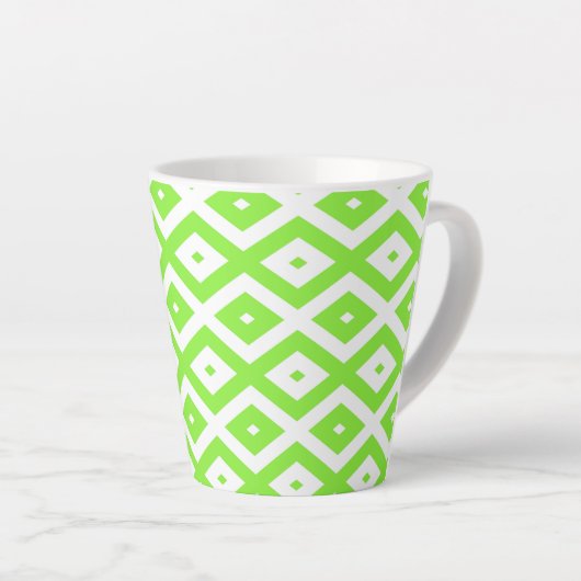 Lime green and white diamond pattern latte mok (Rechterhoek)