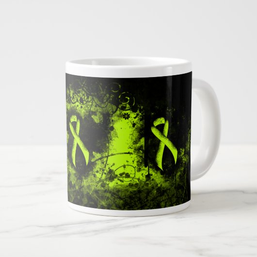 Lime Green Awareness Ribbon Grunge Heart Grote Koffiekop (Voorkant rechts)