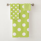 Lime Green Chartreuse & White Polka Dots Dot Dot Bad Handdoek (Insitu)