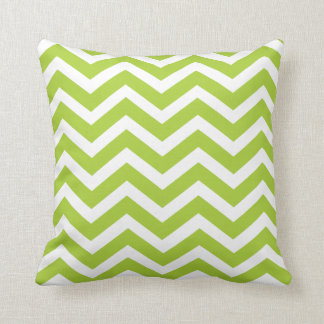 Lime Green Chevron Toss Pillow Kussen
