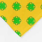 Lime Green Clover Ribbon van Kenneth Yoncich Fleece Deken (Hoek)
