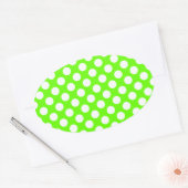Lime Green en White Polka Dots Ovale Sticker (Envelop)
