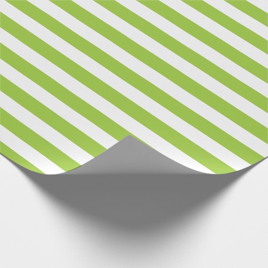 Lime Green en White Stripes Pattern Cadeaupapier (Hoek)