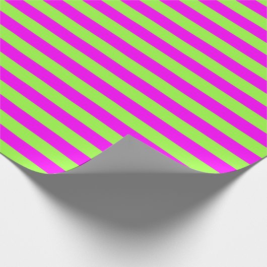Lime Green Pink Stripe Pattern Modern Cadeaupapier (Hoek)