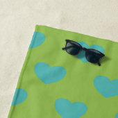 Limegroen Blauw Muts Hart Patroon Persoonlijk Strandlaken (In situ)