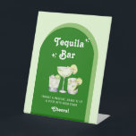 Limegroene Citrus Retro Tequilabar Reclamebord Met Voetstuk<br><div class="desc">Dit vrolijke,  kleurrijke retro-ontwerp heeft een helder limegroen thema en citrus.</div>